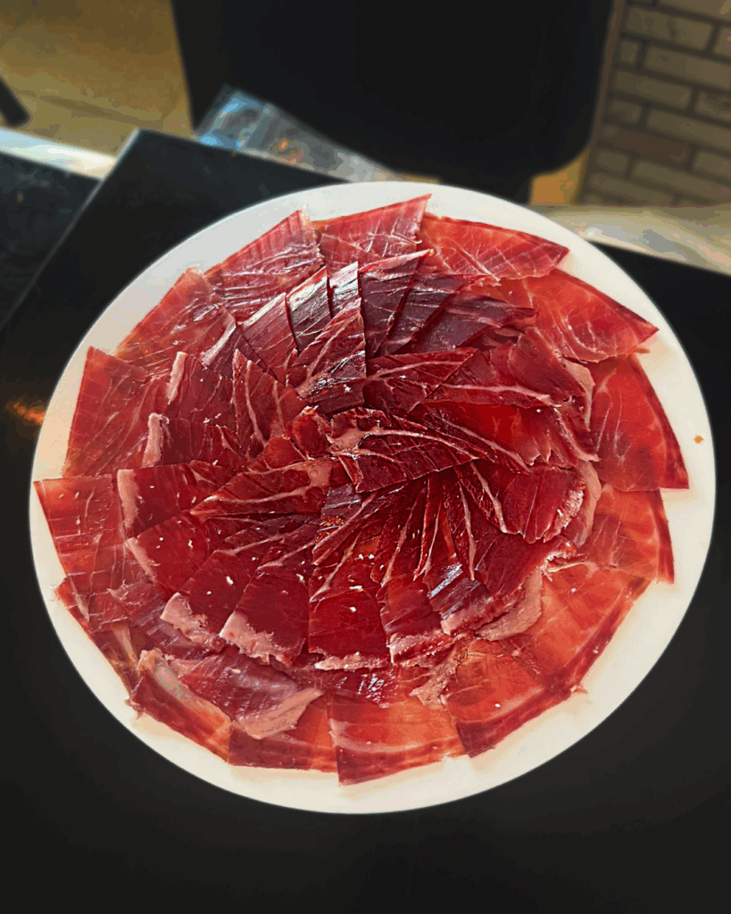 Découpeur professionnel jambon ibérique service événement gastronomique en direct